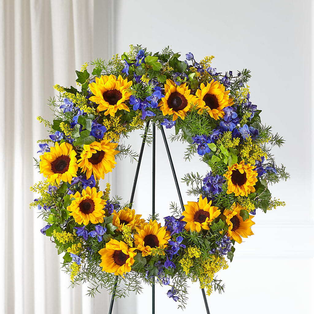 Bright Rays Wreath – Salisbury Flower Shop, Salisbury NC